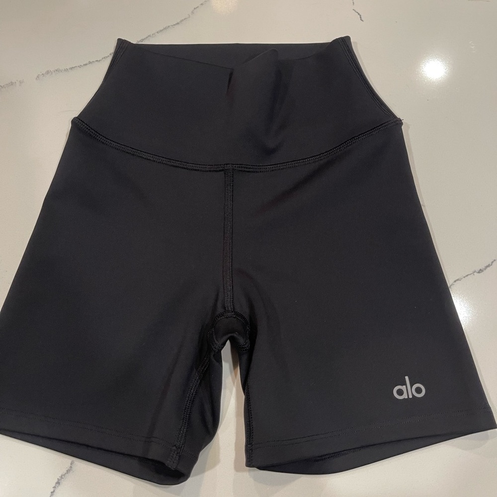 Alo 5” Airlift Energy Short